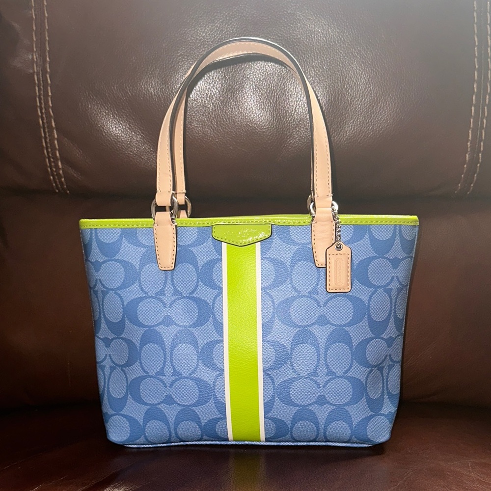 🔥🔥🔥Vintage New Coach Blue and Green Signature Small Tote Bag - Picture 1 of 11